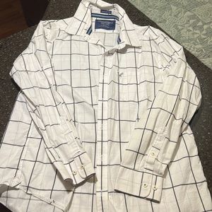 AE button down Mens shirt